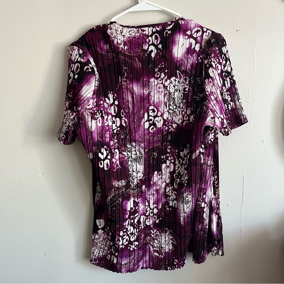 3/$40 Size Xl George short sleeve Dressy Tee Shirt - Picture 2 of 4